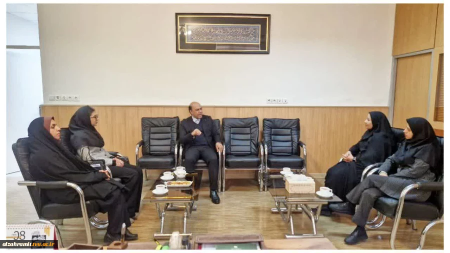 برگزاری جلسه هم‌افزایی آموزشکده الزهرا (س)مشهد و کارخانه اطمینان؛ گامی مؤثر در پیوند دانشگاه و صنعت
 2