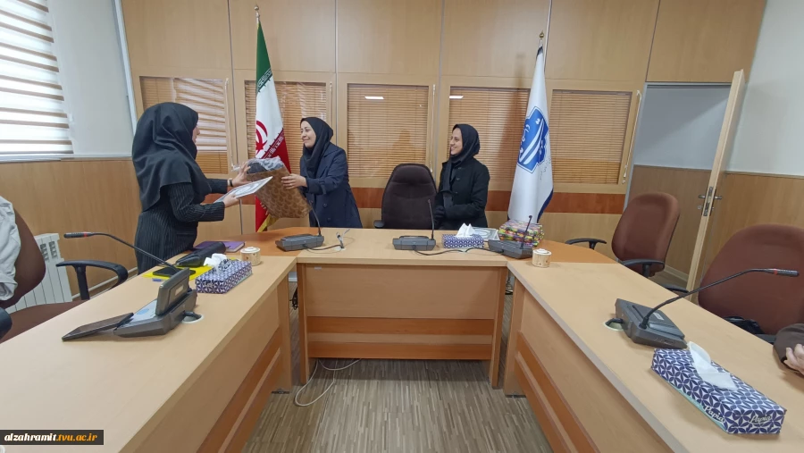 برگزاری جلسه تقدیر از عملکرد برجسته گروه تربیت کودک آموزشکده الزهرا (س) در ارائه خدمات مراقبتی از کودکان همکاران در جشن انقلاب  8