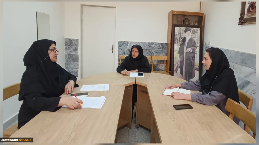برگزاری نشست برنامه‌ریزی امتحانات پایان‌ترم و ساماندهی کلاس‌های آموزشی ۰۴۲ در دانشکده دختران مشهد. 2