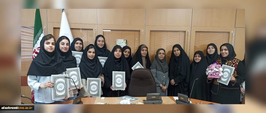 «تجلیل از دانشجویان پژوهشگر در سمینار «روایتی دیگر از صنایع دستی» 2