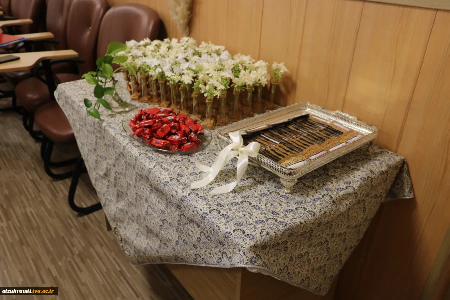 برگزاری جلسه شورای اداری با حضور ریاست و اعضای هیأت علمی و کارکنان در آموزشکده الزهرا (س)مشهد
 2