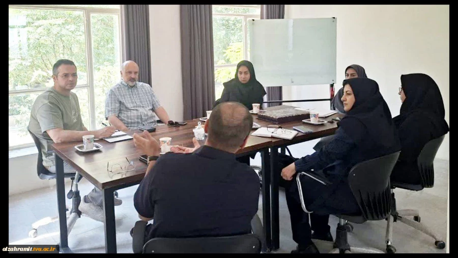 برگزاری جلسه مشاوره هسته‌های مرکز نوآوری و صنایع خلاق در آموزشکده الزهرا(س)مشهد
 2