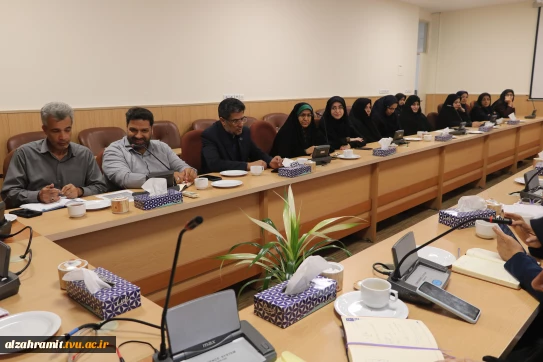 هم‌افزایی کارکنان آموزشکده دختران مشهد در راستای خدمت‌رسانی به زائران مراسم تشییع پیکر رهبر شهید