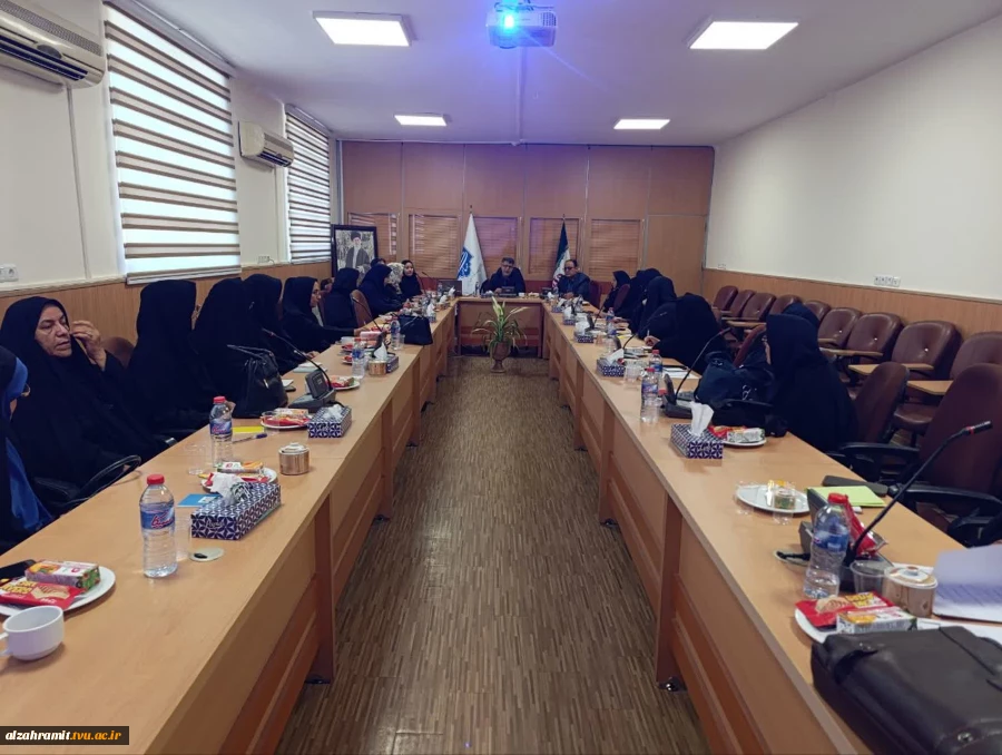 برگزاری نشست هم اندیشی دانشگاه ملی مهارت و مجمع خیرین و مدیران هنرستانهای نواحی مختلف آموزش و پرورش مشهد  4