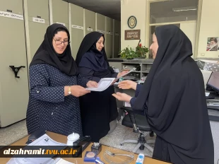 تکریم تلاش و تعهد؛ حضور رئیس آموزشکده در جمع کارکنان به مناسبت گرامیداشت روز کارمند
 10