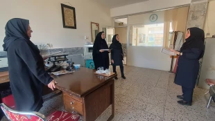 تکریم تلاش و تعهد؛ حضور رئیس آموزشکده در جمع کارکنان به مناسبت گرامیداشت روز کارمند
 12